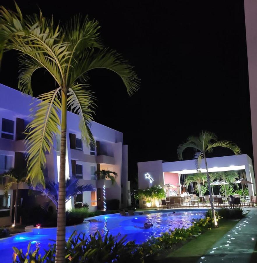 Guarajuba Porto Smeralda Village C02, Terreo - Guarajuba Temporada, Viva Mais De Uma Experiencia De Hospedagem Conosco! 130M Da Praia Zewnętrze zdjęcie